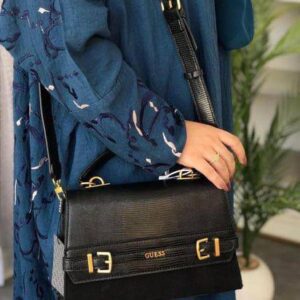 👜 Sac à Main Dôme Guess - Collection Urbaine Chic